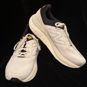New Balance Fresh Foam 860 v14 White Black Athletic Running Shoes Men Size 10.5D